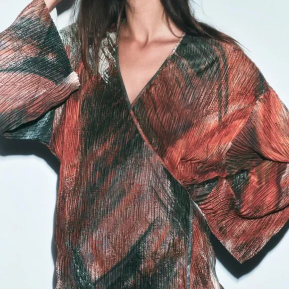 NWT Zara V-Neck Printed Pleated Self Tie Kimono Top Sz: Small - Picture 2 of 8